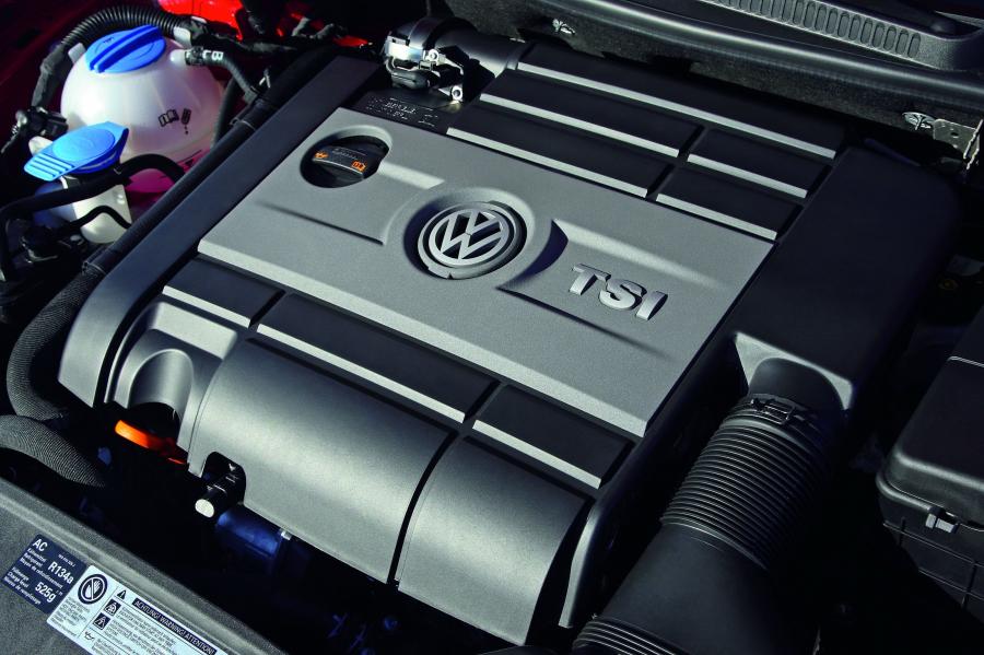  Volkswagen Golf R 2009 года  (фото 32 из 54)